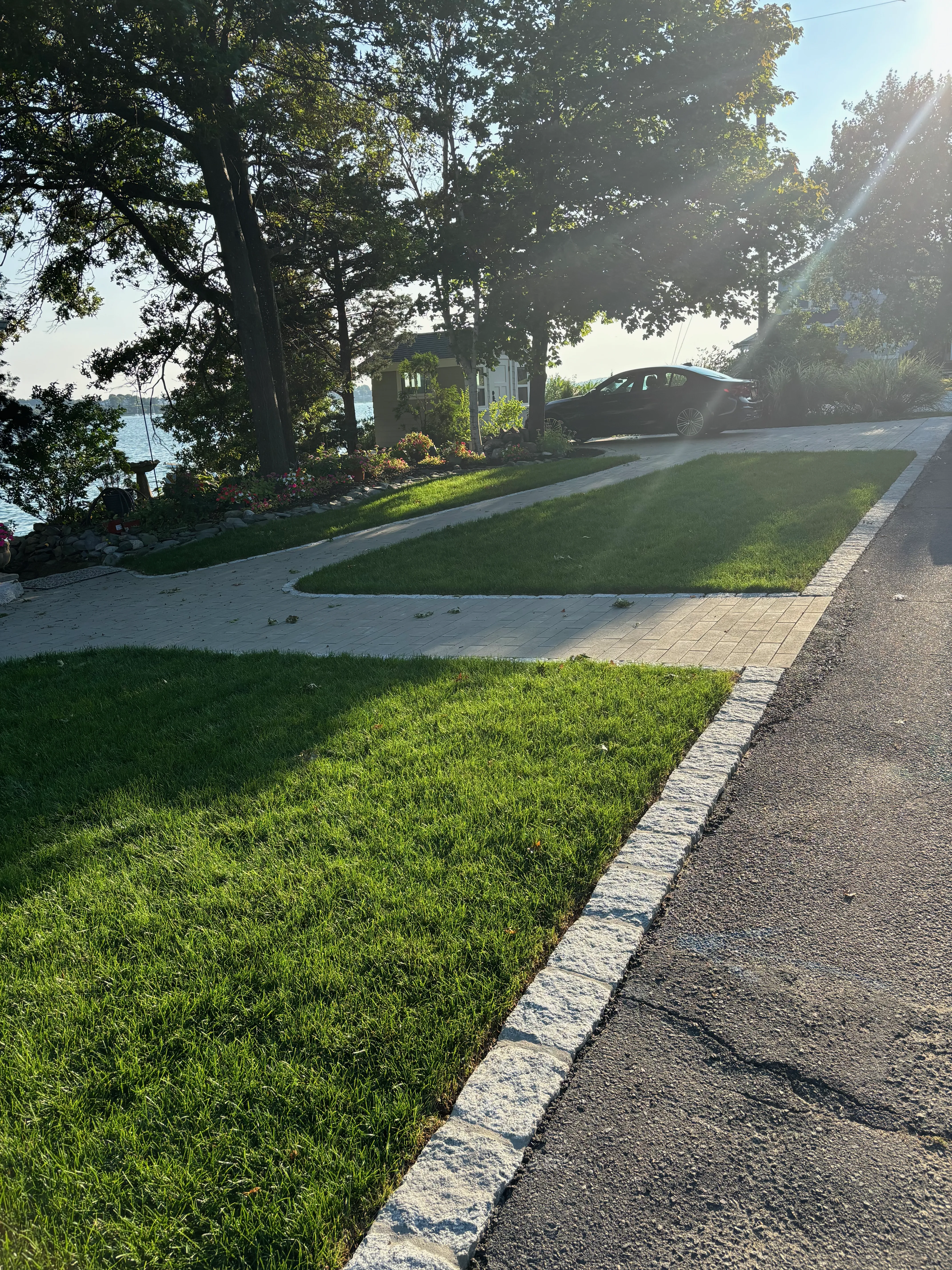 Retaining wall with drainage gravel in progress